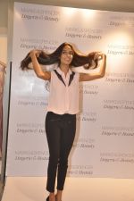 Lisa haydon at marks n spencer lingerie launch in Malad, Mumbai on 7th May 2014 (37)_536aeb5559ff3.JPG