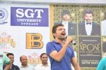 Himesh Reshammiya and Team of movie Xpose at SGT University Campus in Gurgaon on 8th May 2014 (3)_536cb58077e40.jpg