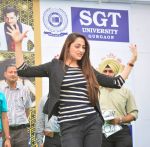 Himesh Reshammiya, Zoya Afroz and Team of movie Xpose at SGT University Campus in Gurgaon on 8th May 2014 (1)_536cb6067c108.jpg