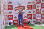 Mumbai indians at kingfisher bowl out event in Phoenix, Mumbai on 8th May 2014 (14)_536c58a17f357.JPG