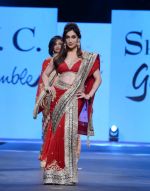 walks for Shaina NC at Pidilite CPAA Show in NSCI, Mumbai on 11th May 2014 (124)_5370b5109f4ee.JPG