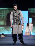 walks for Vikram Phadnis at Pidilite CPAA Show in NSCI, Mumbai on 11th May 2014  (43)_5370b459d72a5.JPG