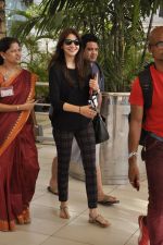 Anushka Sharma returns from Rajasthan Schedule of NH 10 in Domestic Airport, Mumbai on 13th May 2014 (8)_53735fe37c685.JPG