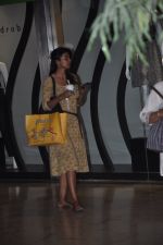 Mugdha Godse snapped shopping in Infinity Mall, Andheri, Mumbai on 13th May 2014 (9)_5373608b25c62.JPG