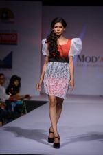 at Modart fashion show in Sea Princess, Mumbai on 13th May 2014 (108)_537363e9b744b.JPG