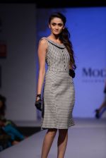 at Modart fashion show in Sea Princess, Mumbai on 13th May 2014 (53)_537363cca71ee.JPG