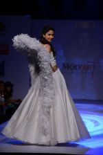 at Modart fashion show in Sea Princess, Mumbai on 13th May 2014 (96)_537363e258b71.JPG