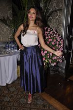 Esha Gupta at Elle Carnival in Taj Hotel, Mumbai on 18th May 2014 (127)_537999cb6cf57.JPG