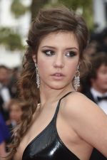 Adele_Exarchopoulos_in_Chopard_02_537f30037a3a9.jpg