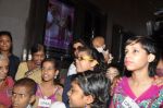 Sushmita Sen spends time with kids in PVR, Mumbai on 22nd May 2014 (13)_537efa9fa5c1e.JPG