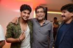 Tanuj Virwani at Zoya launches its new store & stunning new collection Fire in Mumbai on 22nd May 2014 (84)_537f2857c8a1e.JPG