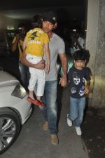 Hrithik Roshan with Kids at X Men screening in Light Box, Mumbai on 23rd May 2014 (50)_538086c2adc6e.JPG