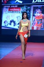 at Pefect Miss Mumbai beauty contest in St Andrews, Mumbai on 24th May 2014 (75)_5381c3197a443.JPG