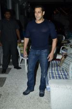 Salman Khan at Heropanti success bash in Plive, Mumbai on 25th May 2014 (241)_5382ea0bacdd6.JPG