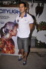 Dino Morea at Citylights screening in Sunny Super Sound, Mumbai on 26th May 2014 (53)_53844389e66a6.JPG
