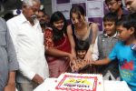 Sanjana At Naturals Family Salon Launch  (23)_538588ded9df4.jpg