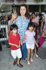 Farah Khan snapped with her kids in Mumbai on 30th May 2014 (8)_53894c0310b14.JPG