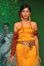 Model at Le Mark fashion show in St Andrews, Mumbai on 31st May 2014 (1)_538acf0c18238.JPG