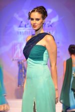 Model at Le Mark fashion show in St Andrews, Mumbai on 31st May 2014 (21)_538a9587a9122.JPG