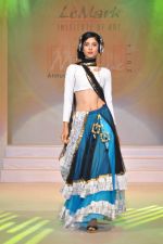 Model at Le Mark fashion show in St Andrews, Mumbai on 31st May 2014 (70)_538a95c35d615.JPG