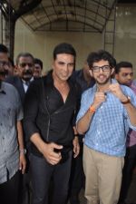 Akshay Kumar with Aditya Thackeray to launch Women safety defence centre in Andheri Sports Complex, Mumbai on 6th June 2014 (44)_5392ff94bc7cc.JPG
