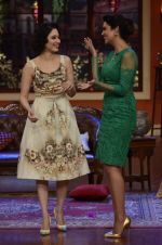 Esha Gupta, Tamannaah Bhatia at the Promotion of Humshakals on the sets of Comedy Nights with Kapil in Filmcity on 6th June 2014 (34)_539302f733316.JPG