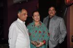Poonam Sinha, Shatrughan Sinha at Shatrughan_s success bash hosted by Pahlaj Nahlani in Spice, Mumbai on 14th June 2014 (45)_539d01a039e32.JPG