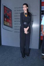 Diana Penty launching Micromax Mobile in Mumbai on 16th June 2014 (1)_53a026175ab15.JPG