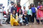 Amrita Rao spends time with kids of NGO pratham in Mumbai on 19th June 2014 (74)_53a2d6a452eaa.JPG