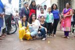 Amrita Rao spends time with kids of NGO pratham in Mumbai on 19th June 2014 (82)_53a2d6a8349bc.JPG