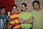 Sukhwinder Singh jams with Meet Bros in Andheri, Mumbai on 18th June 2014 (15)_53a2a8a821991.JPG