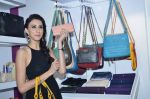 Alecia Raut at Lavie showroom in Bandra, Mumbai on 21st June 2014 (17)_53a639e9a882e.JPG