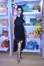 Alecia Raut at Lavie showroom in Bandra, Mumbai on 21st June 2014 (30)_53a639f63fec3.JPG