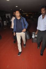 Rahul Bose snapped at the airport on 21st June 2014 (4)_53a6b9161f6c5.JPG