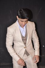 Gautam Rode at Star Pariwar Awards in NSCI on 22nd June 2014 (20)_53a8386bd240e.JPG
