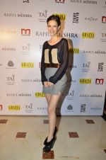 Kalki Koechlin at Rahul Mishra celebrates 6 years in fashion with Grazia in Taj Lands End on 26th June 2014 (246)_53ad76db26472.JPG