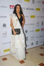 Sona Mohapatra at Rahul Mishra celebrates 6 years in fashion with Grazia in Taj Lands End on 26th June 2014 (395)_53ad772f23294.JPG