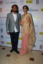 Sonam Kapoor at Rahul Mishra celebrates 6 years in fashion with Grazia in Taj Lands End on 26th June 2014 (493)_53ad7785c1d0d.JPG