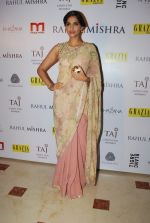 Sonam Kapoor at Rahul Mishra celebrates 6 years in fashion with Grazia in Taj Lands End on 26th June 2014 (507)_53ad778dae55c.JPG