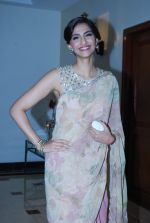 Sonam Kapoor at Rahul Mishra celebrates 6 years in fashion with Grazia in Taj Lands End on 26th June 2014 (536)_53ad779847cc6.JPG