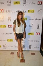 at Rahul Mishra celebrates 6 years in fashion with Grazia in Taj Lands End on 26th June 2014 (271)_53ad7699c688c.JPG