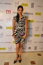 at Rahul Mishra celebrates 6 years in fashion with Grazia in Taj Lands End on 26th June 2014 (357)_53ad76b8e4f25.JPG