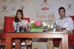 Huma Qureshi, Irfan Pathan at Malaysian Palm oil launch in ITC on 27th June 2014 (156)_53ae7509f013d.JPG
