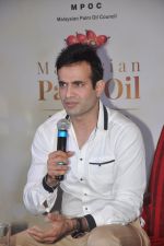Irfan Pathan at Malaysian Palm oil launch in ITC on 27th June 2014 (300)_53ae75b06f67c.JPG