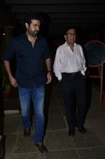 Harman Baweja snapped at a private dinner for Bipasha_s Father in Mumbai on 30th June 2014 (32)_53b273b901958.JPG