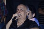 Mahesh Bhatt at Humpty Sharma Ki Dulhania promotions in Escobar, Mumbai on 2nd July 2014 (237)_53b59544a0823.JPG