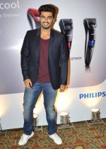 Arjun Kapoor as brand ambassador of Philips India for its male grooming range on 7th July 2014 (4)_53bb9b102ae1d.JPG