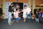Surveen Chawla, Jay Bhanushali, Sushant Singh at Hate story 2 promotions in Mumbai on 13th July 2014 (10)_53c3a3a56bc8a.JPG