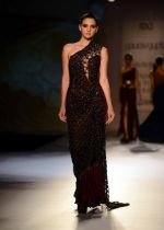 Model at Gaurav Gupta show fOR India Couture Week in Delhi on 18th July 2014 (11)_53cbc221834b7.jpg