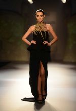 Model at Gaurav Gupta show fOR India Couture Week in Delhi on 18th July 2014 (2)_53cbc04424db4.jpg